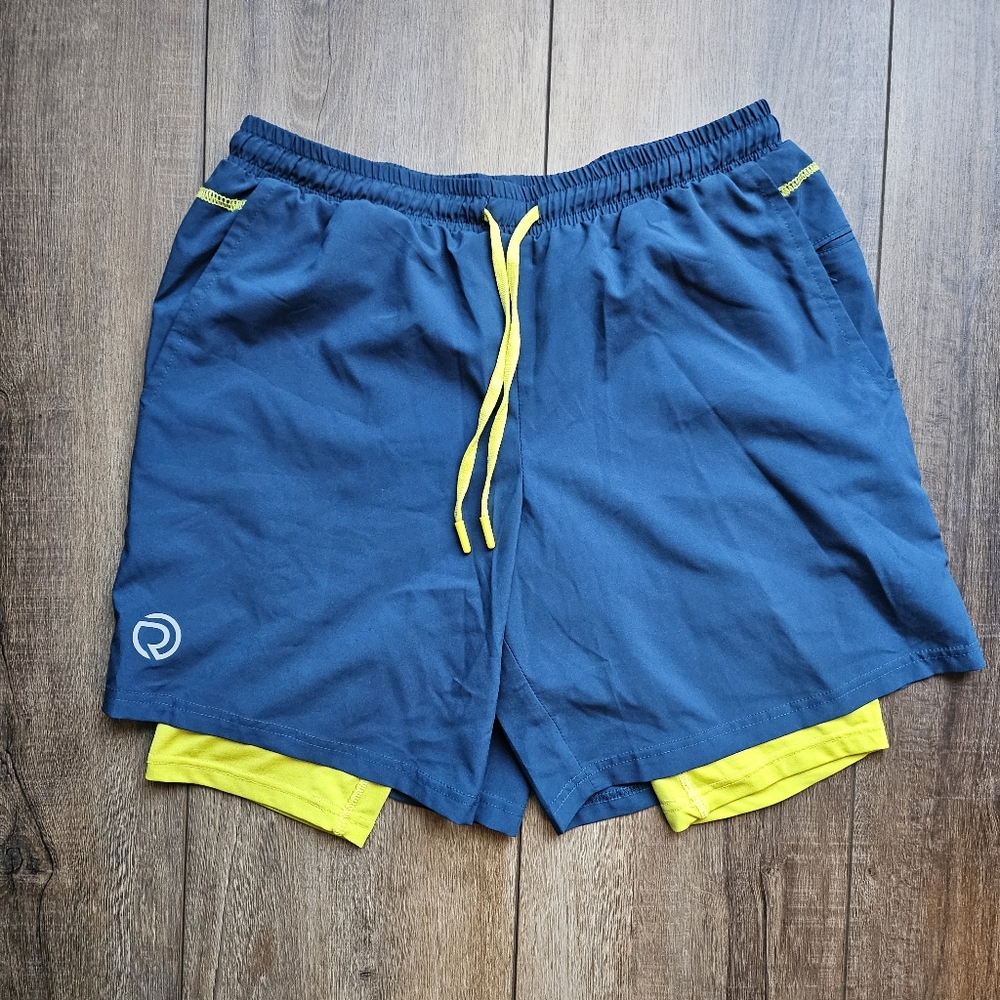 True Revo mens running shorts lined size large EUC